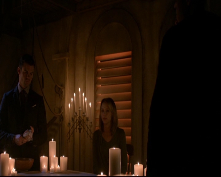 VampireDiariesWorld-dot-nl_TheOriginals_3x07OutOfTheEasy0083.jpg