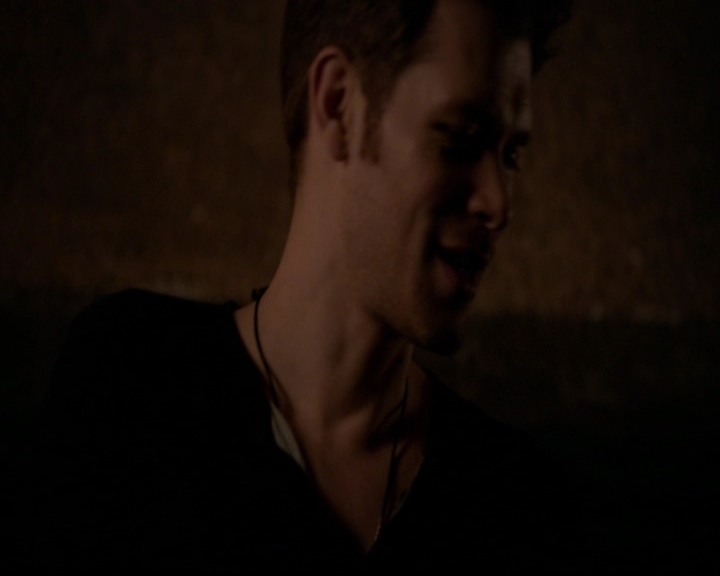 VampireDiariesWorld-dot-nl_TheOriginals_3x07OutOfTheEasy0154.jpg