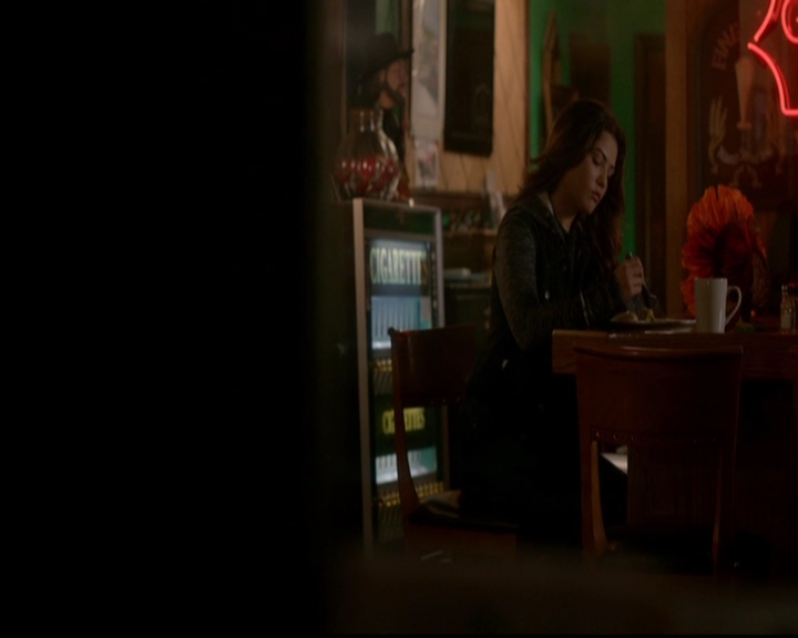 VampireDiariesWorld-dot-nl_TheOriginals_3x07OutOfTheEasy2068.jpg