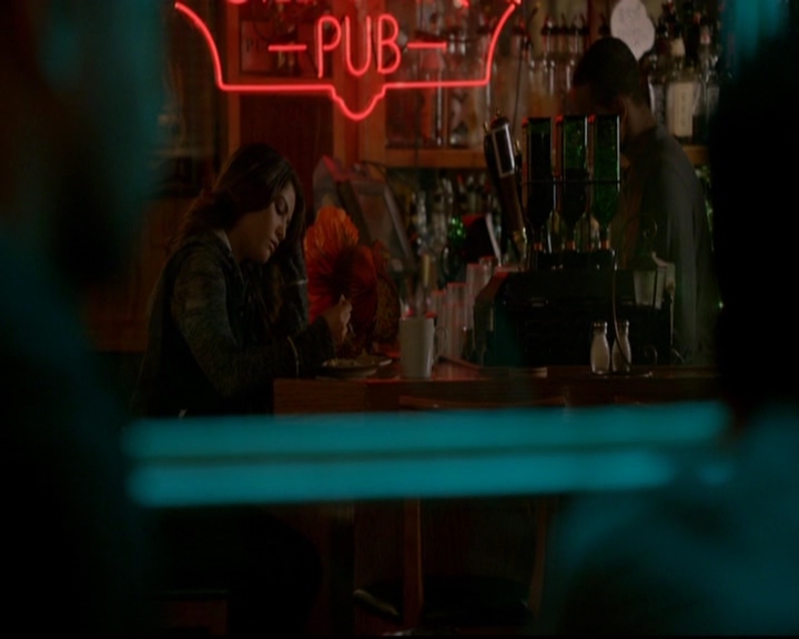 VampireDiariesWorld-dot-nl_TheOriginals_3x07OutOfTheEasy2081.jpg