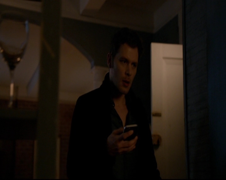 VampireDiariesWorld-dot-nl_TheOriginals_3x07OutOfTheEasy2108.jpg