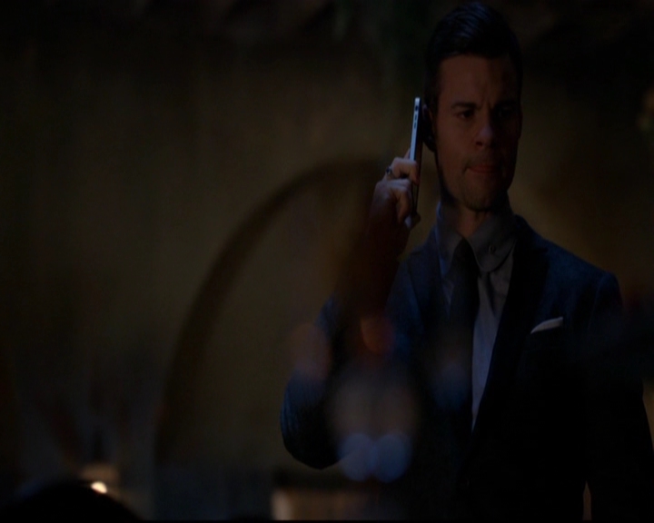 VampireDiariesWorld-dot-nl_TheOriginals_3x07OutOfTheEasy2225.jpg