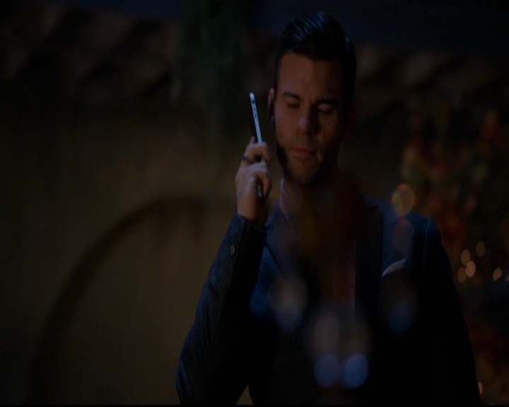 VampireDiariesWorld-dot-nl_TheOriginals_3x07OutOfTheEasy2226.jpg