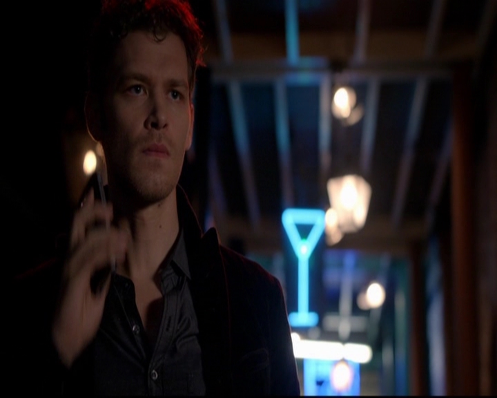 VampireDiariesWorld-dot-nl_TheOriginals_3x07OutOfTheEasy2238.jpg