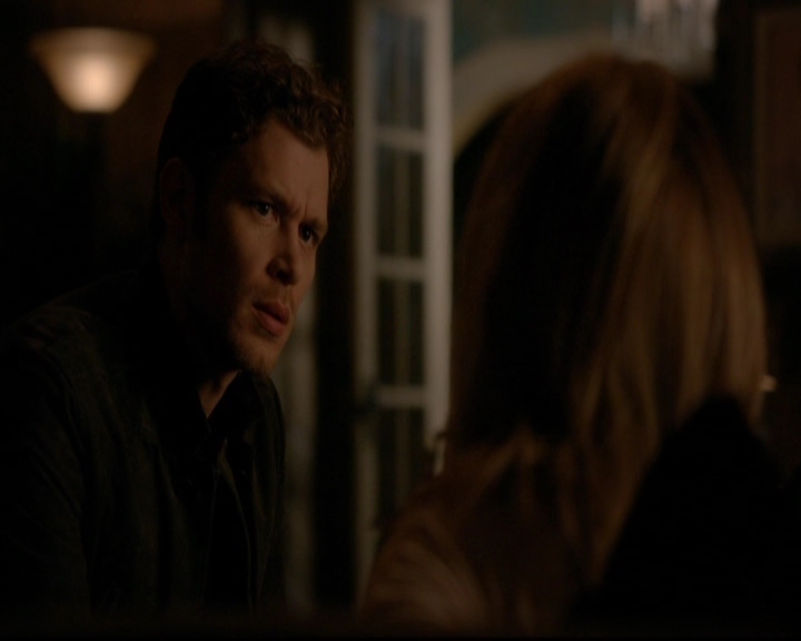 VampireDiariesWorld-dot-nl_TheOriginals_3x08TheOtherGirlInNewOrleans2131.jpg