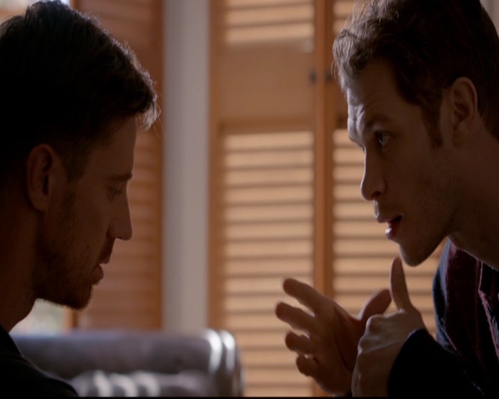 VampireDiariesWorld-dot-nl_TheOriginals_3x09Savior0885.jpg