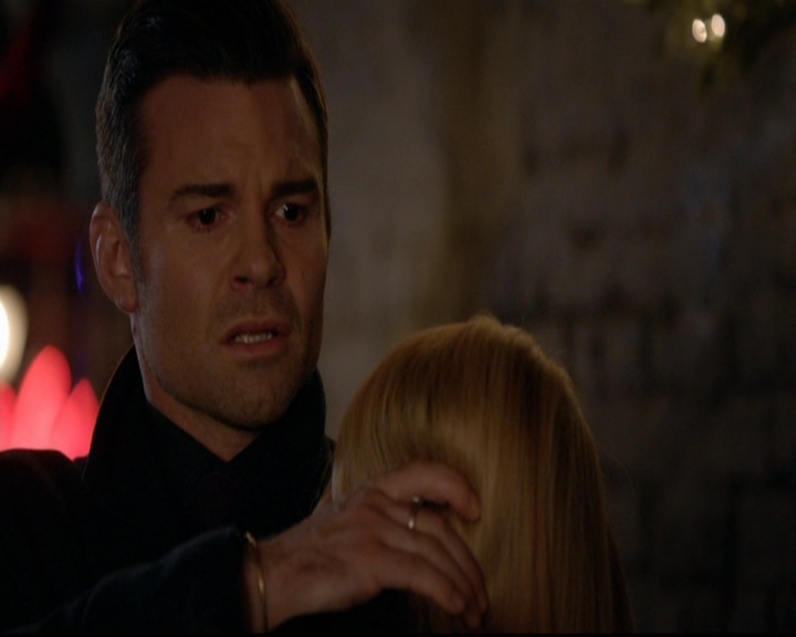 VampireDiariesWorld-dot-nl_TheOriginals_3x09Savior2184.jpg