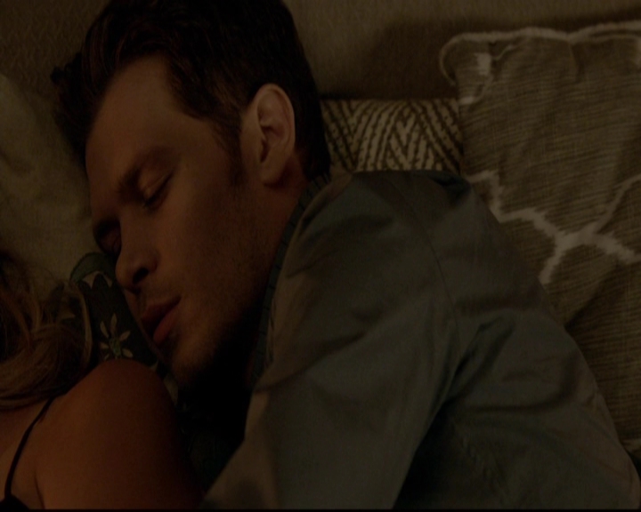 VampireDiariesWorld-dot-nl_TheOriginals_3x09Savior2246.jpg