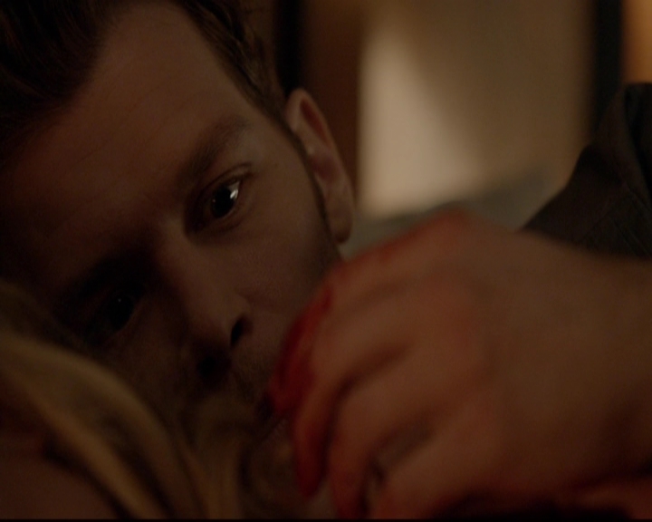 VampireDiariesWorld-dot-nl_TheOriginals_3x09Savior2251.jpg