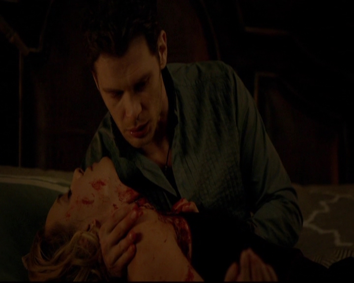 VampireDiariesWorld-dot-nl_TheOriginals_3x10AGhostAlongTheMississippi0101.jpg