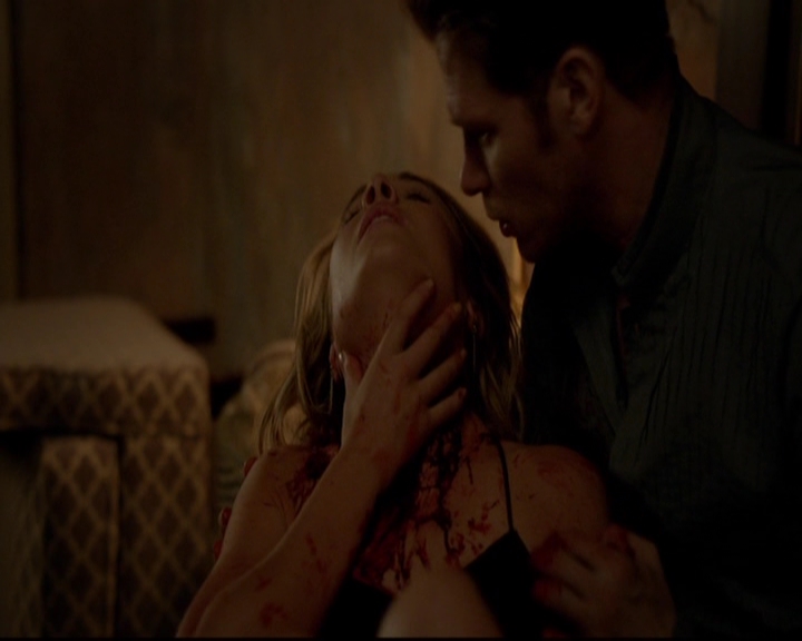 VampireDiariesWorld-dot-nl_TheOriginals_3x10AGhostAlongTheMississippi0105.jpg