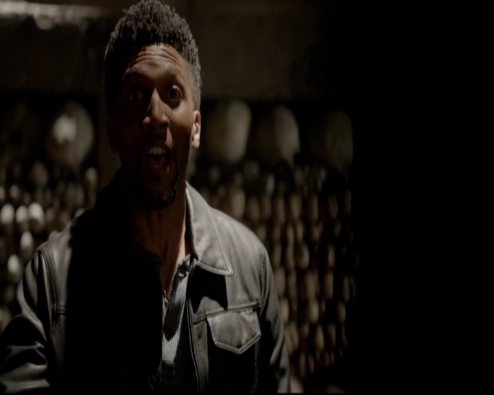 VampireDiariesWorld-dot-nl_TheOriginals_3x12DeadAngels0027.jpg