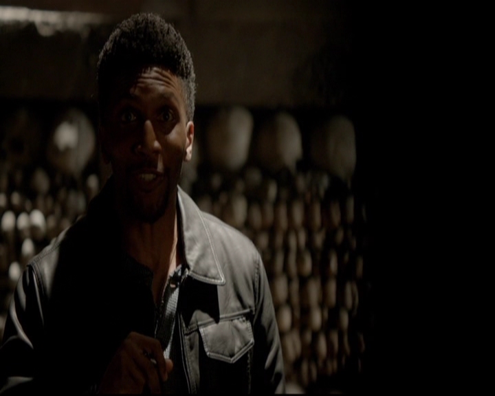 VampireDiariesWorld-dot-nl_TheOriginals_3x12DeadAngels0028.jpg