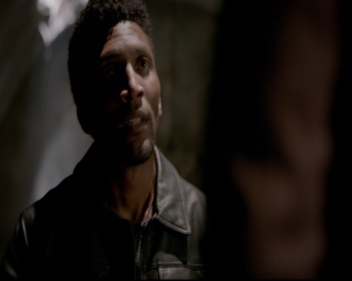 VampireDiariesWorld-dot-nl_TheOriginals_3x12DeadAngels0062.jpg