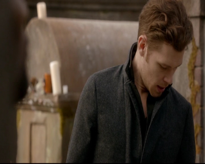 VampireDiariesWorld-dot-nl_TheOriginals_3x12DeadAngels0200.jpg