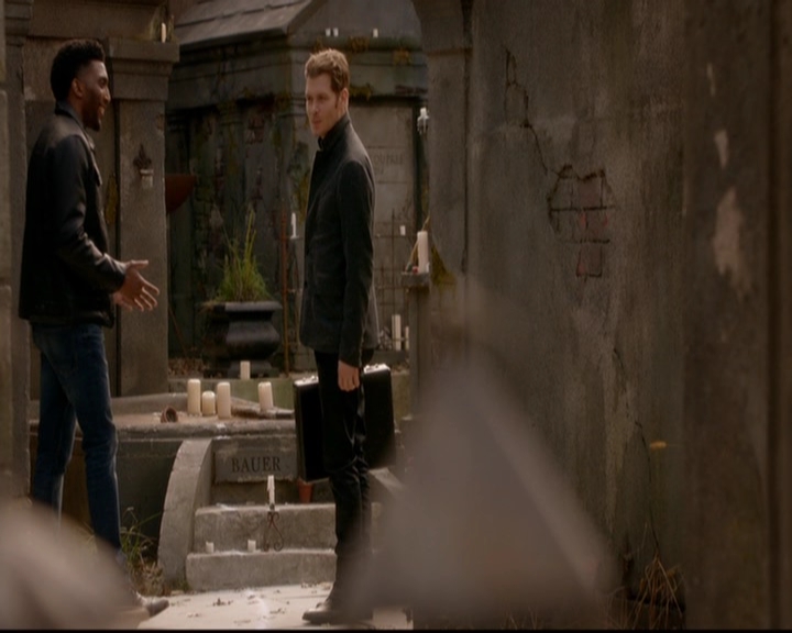 VampireDiariesWorld-dot-nl_TheOriginals_3x12DeadAngels0203.jpg