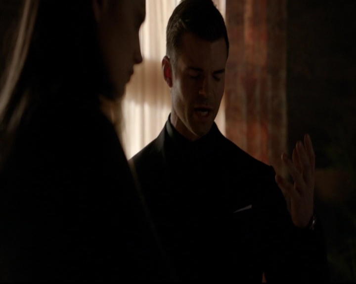 VampireDiariesWorld-dot-nl_TheOriginals_3x12DeadAngels0341.jpg