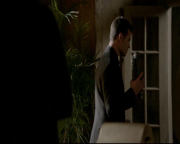 VampireDiariesWorld-dot-nl_TheOriginals_3x12DeadAngels0415.jpg