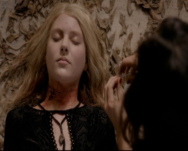 VampireDiariesWorld-dot-nl_TheOriginals_3x12DeadAngels0471.jpg