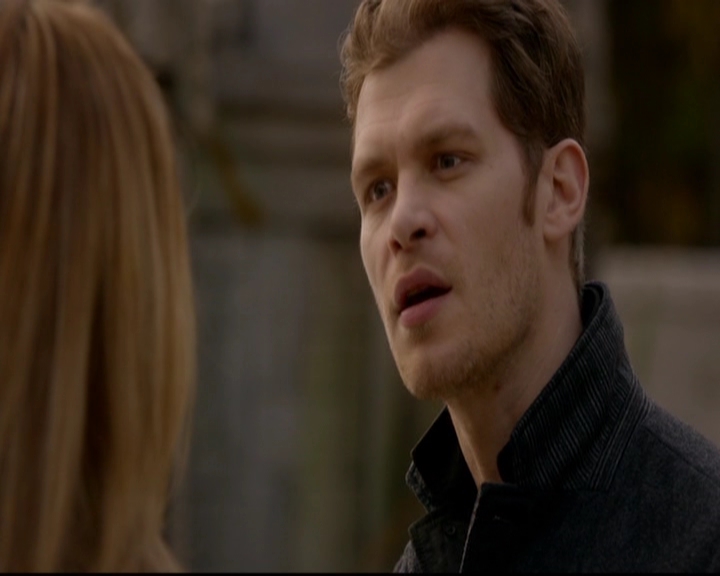 VampireDiariesWorld-dot-nl_TheOriginals_3x12DeadAngels0514.jpg