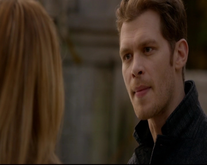 VampireDiariesWorld-dot-nl_TheOriginals_3x12DeadAngels0516.jpg