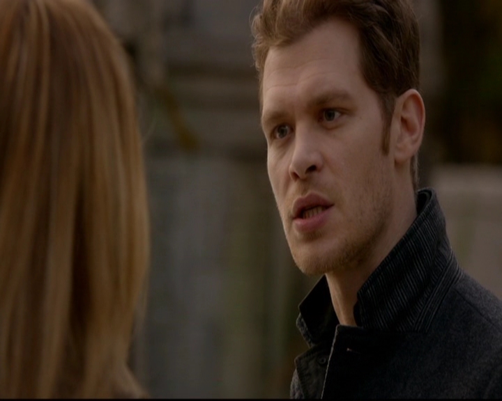 VampireDiariesWorld-dot-nl_TheOriginals_3x12DeadAngels0517.jpg