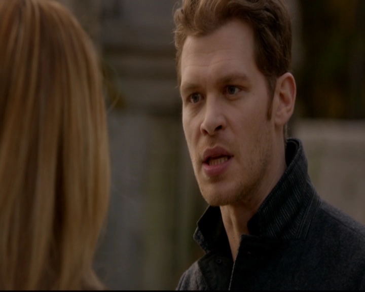 VampireDiariesWorld-dot-nl_TheOriginals_3x12DeadAngels0521.jpg