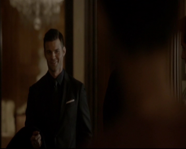 VampireDiariesWorld-dot-nl_TheOriginals_3x12DeadAngels0592.jpg