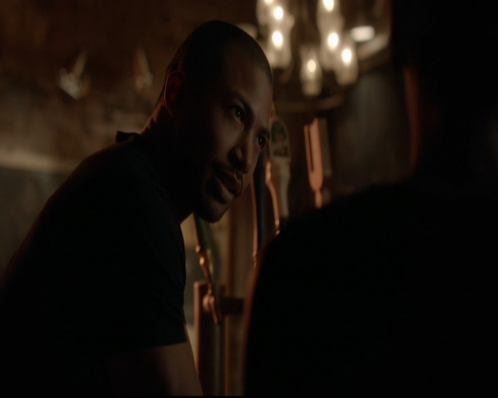 VampireDiariesWorld-dot-nl_TheOriginals_3x12DeadAngels2079.jpg