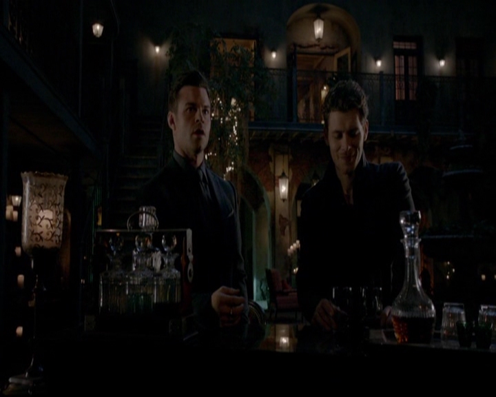 VampireDiariesWorld-dot-nl_TheOriginals_3x12DeadAngels2165.jpg