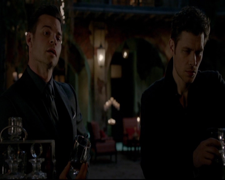 VampireDiariesWorld-dot-nl_TheOriginals_3x12DeadAngels2178.jpg