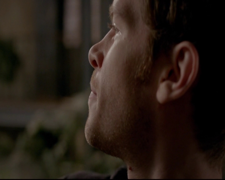 VampireDiariesWorld-dot-nl_TheOriginals_3x13HeartShapedBox0007.jpg