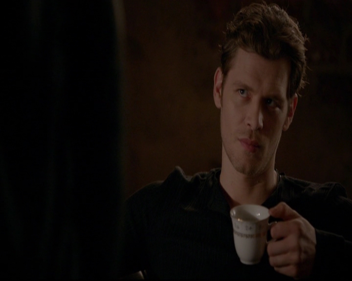 VampireDiariesWorld-dot-nl_TheOriginals_3x13HeartShapedBox0057.jpg