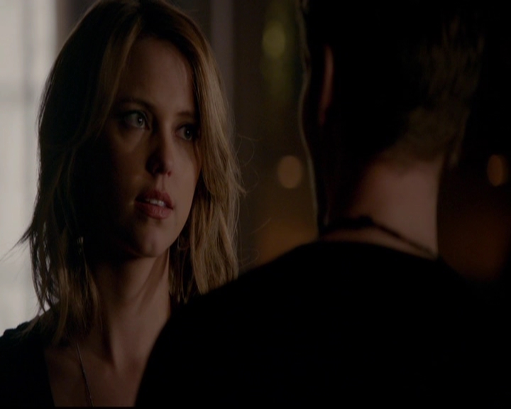 VampireDiariesWorld-dot-nl_TheOriginals_3x13HeartShapedBox0078.jpg