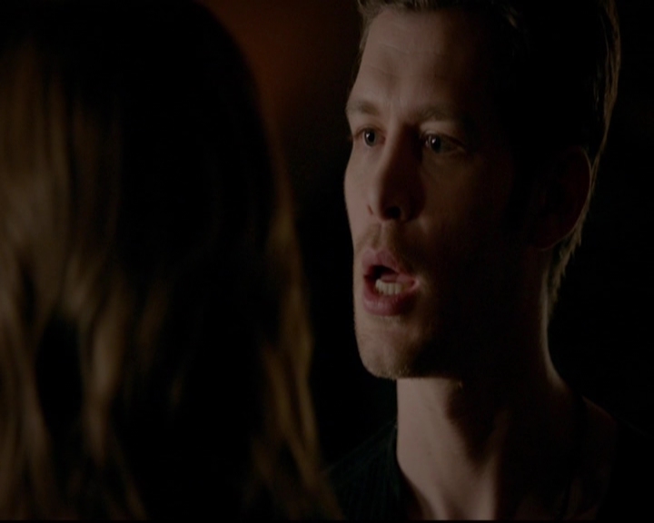 VampireDiariesWorld-dot-nl_TheOriginals_3x13HeartShapedBox0080.jpg