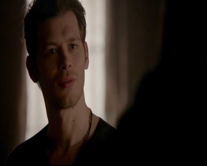 VampireDiariesWorld-dot-nl_TheOriginals_3x13HeartShapedBox0105.jpg