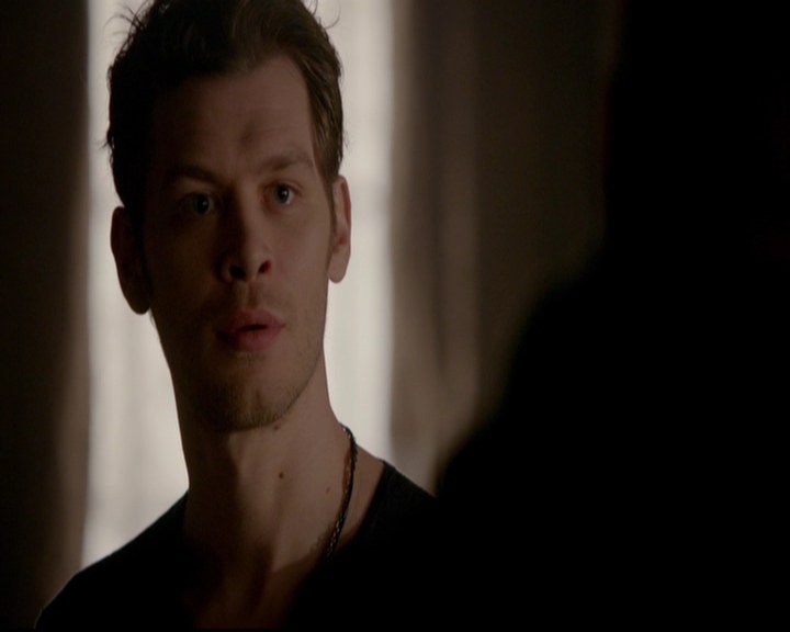 VampireDiariesWorld-dot-nl_TheOriginals_3x13HeartShapedBox0108.jpg