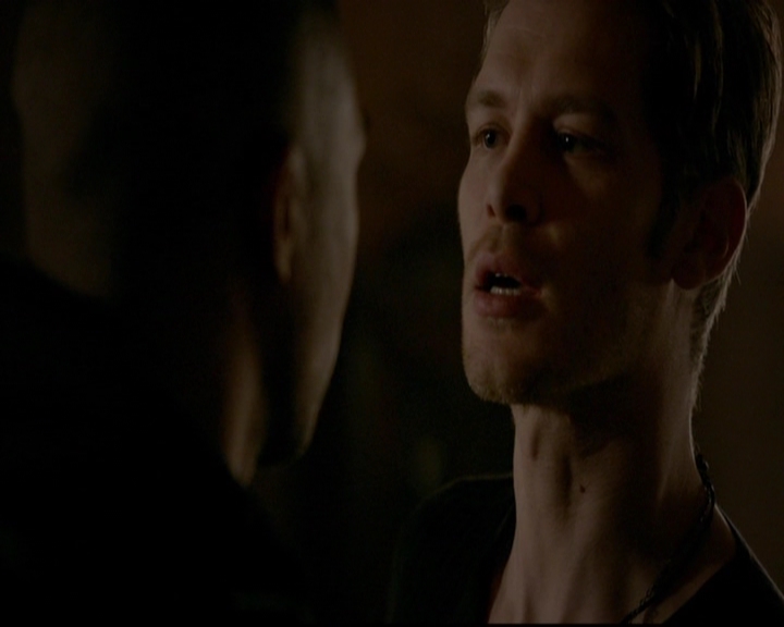 VampireDiariesWorld-dot-nl_TheOriginals_3x13HeartShapedBox0116.jpg