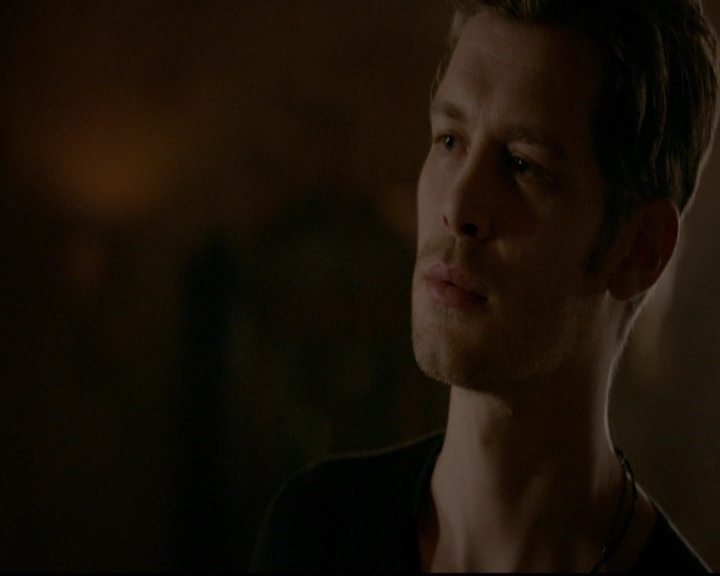 VampireDiariesWorld-dot-nl_TheOriginals_3x13HeartShapedBox0127.jpg