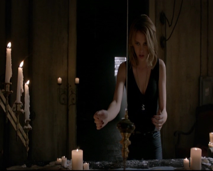 VampireDiariesWorld-dot-nl_TheOriginals_3x13HeartShapedBox0140.jpg