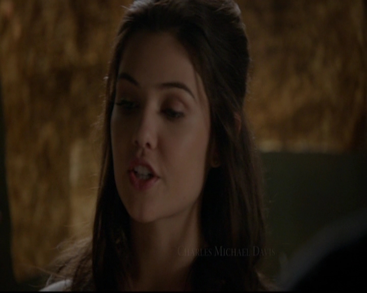 VampireDiariesWorld-dot-nl_TheOriginals_3x13HeartShapedBox0199.jpg