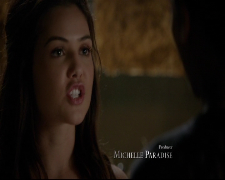 VampireDiariesWorld-dot-nl_TheOriginals_3x13HeartShapedBox0231.jpg