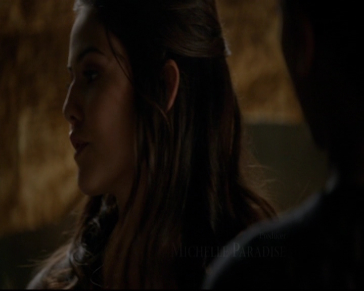 VampireDiariesWorld-dot-nl_TheOriginals_3x13HeartShapedBox0232.jpg