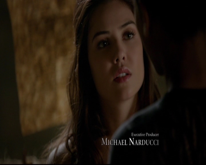 VampireDiariesWorld-dot-nl_TheOriginals_3x13HeartShapedBox0257.jpg