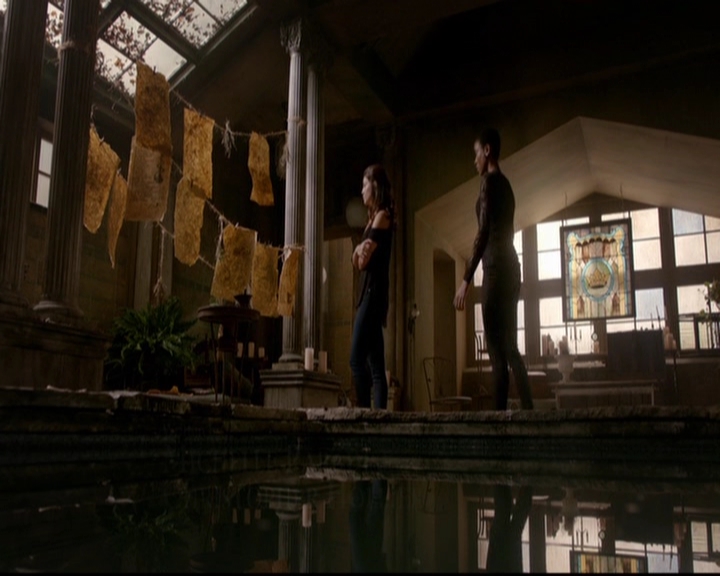 VampireDiariesWorld-dot-nl_TheOriginals_3x13HeartShapedBox0272.jpg