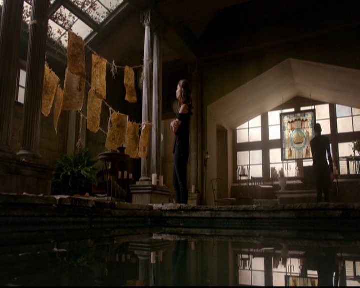 VampireDiariesWorld-dot-nl_TheOriginals_3x13HeartShapedBox0276.jpg