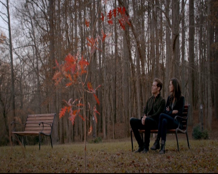 VampireDiariesWorld-dot-nl_TheOriginals_3x13HeartShapedBox0397.jpg