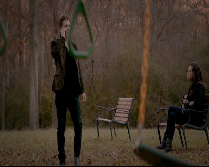 VampireDiariesWorld-dot-nl_TheOriginals_3x13HeartShapedBox0410.jpg