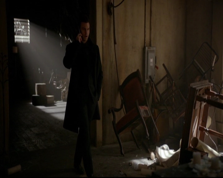 VampireDiariesWorld-dot-nl_TheOriginals_3x13HeartShapedBox0414.jpg