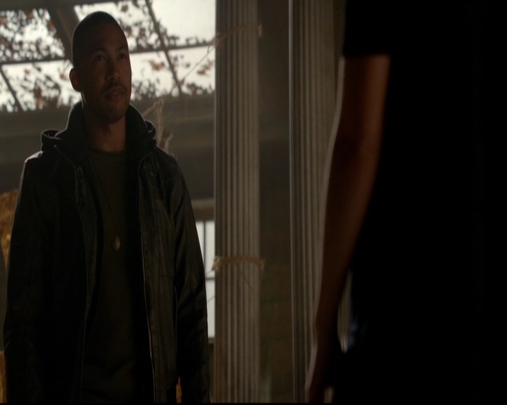 VampireDiariesWorld-dot-nl_TheOriginals_3x13HeartShapedBox0470.jpg